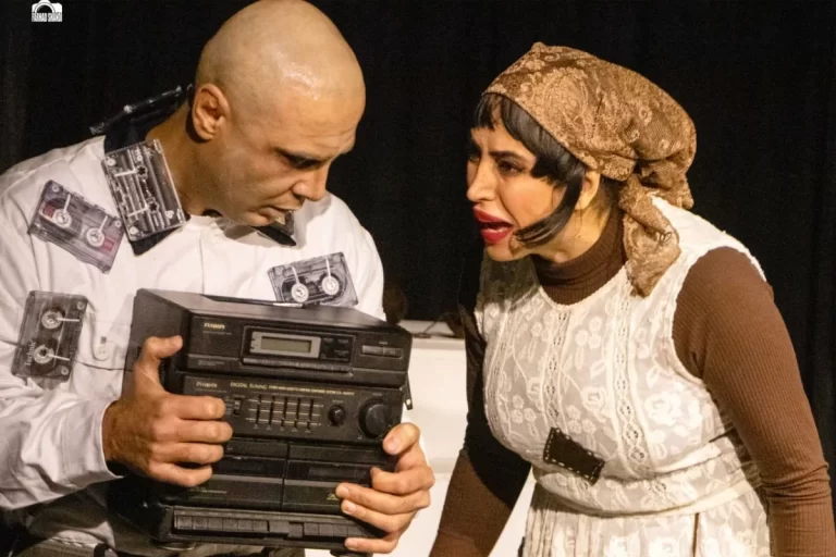 فکری به حال سالن‌های تئاتر کنید