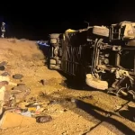 (عکس) واژگونی اتوبوس اصفهان- تهران با ۱۰ کشته