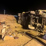 جزئیات حادثه تصادف مرگبار اتوبوس در نطنز/ برخورد اسکانیا با گاردریل و ورود به لاین مقابل