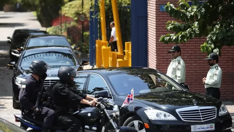 وزارت خارجه واردکننده خودرو می شود