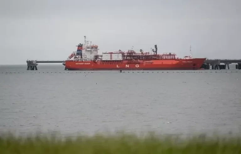 گاز مایع تحریمی روسیه به چین رفت