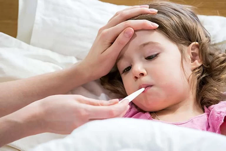 موج آنفلوآنزا در کشور؛ درمان بیماری فقط علامتی است