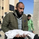 عکس؛ نوزاد یک‌ماهه در غزه بر اثر سرمای شدید جان باخت