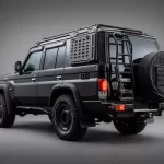 وقتی لندکروزر آفرودی لباس لاکچری می‌پوشد