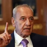 فرستاده آمریکا، غلط اضافی کرد