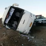 واژگونی اتوبوس در کرمانشاه/ ۲۵ نفر مصدوم شدند