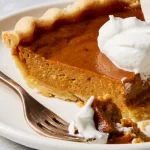 طرز تهیه پای کدو حلوایی، شیرینی خاص برای شب یلدا