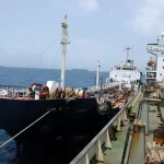 یک کشتی خصوصی با حکم قضایی به سمت ایران هدایت شد