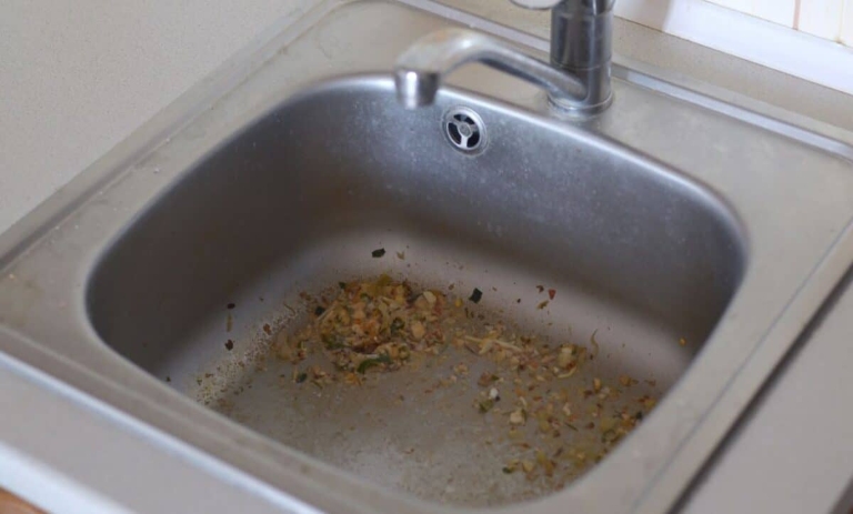 ۶ نقطه کثیف‌تر از توالت که هر روز در آشپزخانه لمس می‌کنید