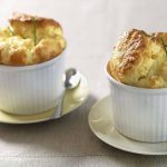 طرز تهیه سوفله پنیر و تره فرنگی؛ پیش غذای شیک فرانسوی در ۴۰ دقیقه