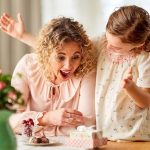 23 پیشنهاد شگفت انگیز و خاص هدیه برای روز مادر (روز زن) 1404