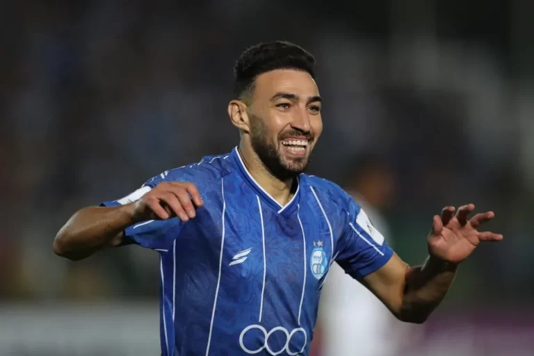 مهران احمدی و منیر الحدادی با وجود مصدومیت به اراک رفتند