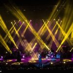 واکنش محسن یگانه به نمایش پرچم بحرین در کنسرتش + فیلم